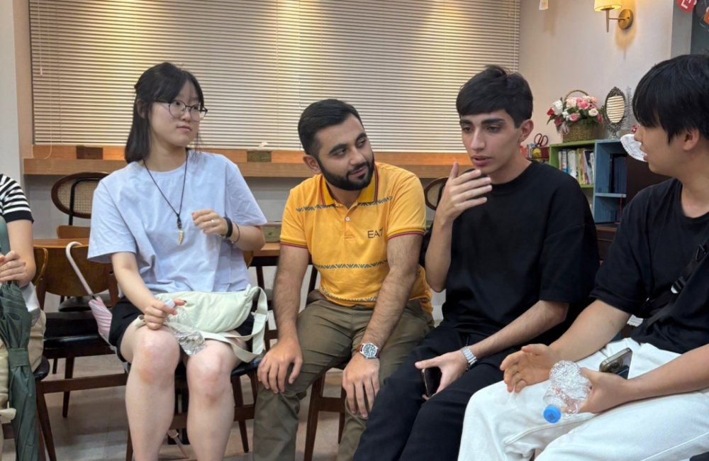 아르메니아 청년들과의 포럼