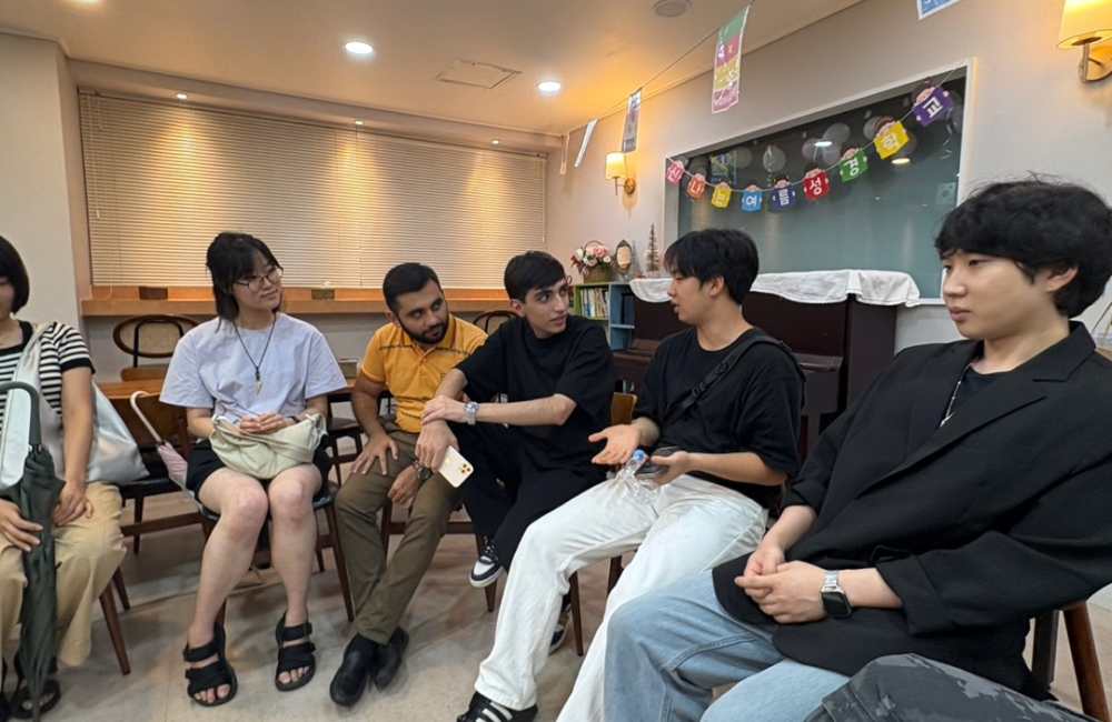 아르메니아 청년들과의 포럼